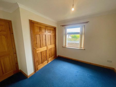 2 bedroom Bungalow To Let - Photo 2