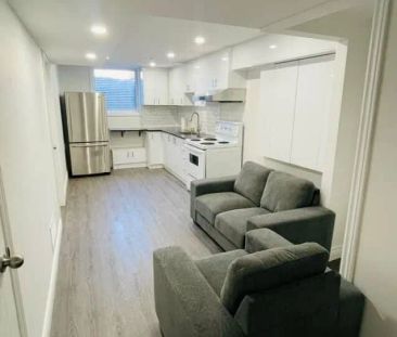 104 Northcliffe Crescent #BASEMENT - Photo 4