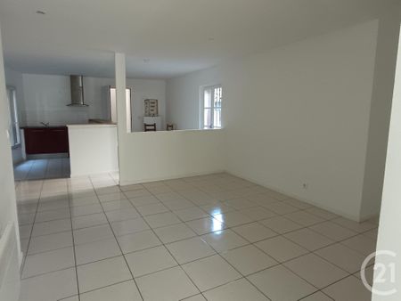 Location Appartement 3 pièces 72m² GRAULHET 81300 - Photo 2