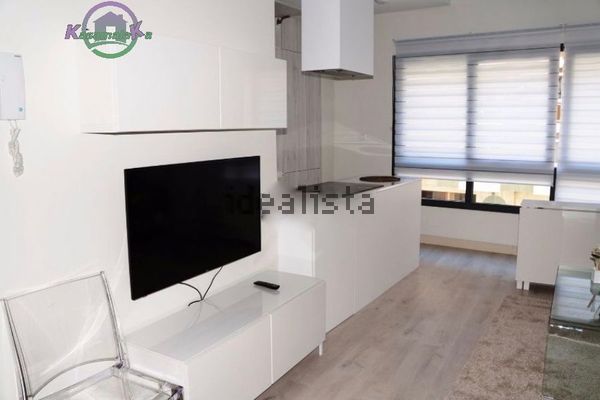 Alquiler de piso en Perchel sur - El Bulto - Photo 1