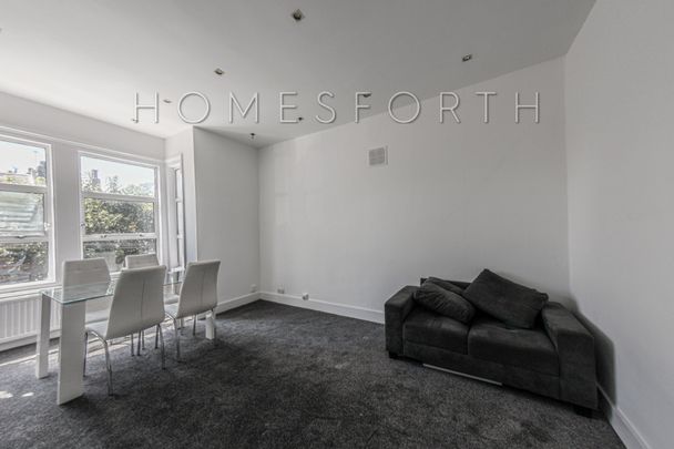 3 Bedroom Flat - Photo 1