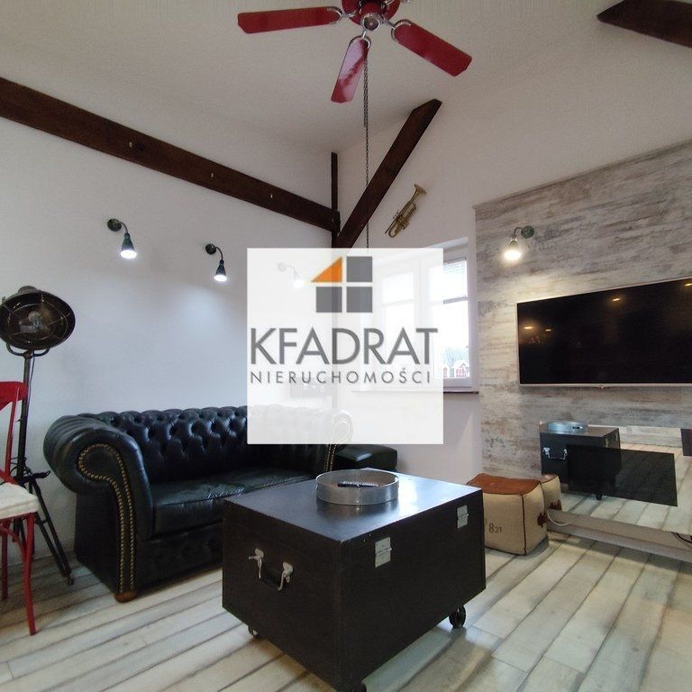 Do wynajmu przestronna, nowoczesna kawalerka . - Photo 1