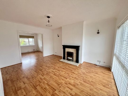 3 bedroom semi-detached house to rent - Photo 1