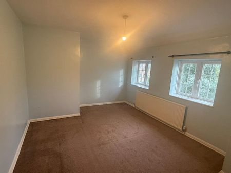 2 bedroom semi-detached house to rent - Photo 4