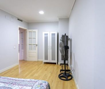 Carrer de Roteros, Valencia, Valencian Community 46003 - Photo 6