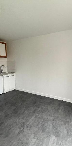 Location Appartement 1 pièce 22m² POITIERS 86000 - Photo 1