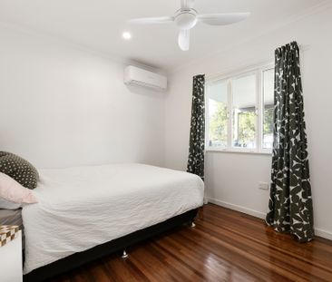 152 Singer Street, Wynnum QLD 4178 - House For Rent | Domain - Photo 5