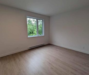 2 CHAMBRES À COUCHER, 1 SALLE DE BAIN APPARTEMENT - Photo 4