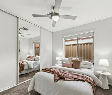 Pristine, Low Maintenance Style in a Prime Ingle Farm Locale! - Photo 5