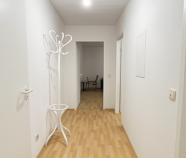 2-Zimmer-Wohnung großer Balkon & Aufzug - ab 01.12 oder später - Foto 1
