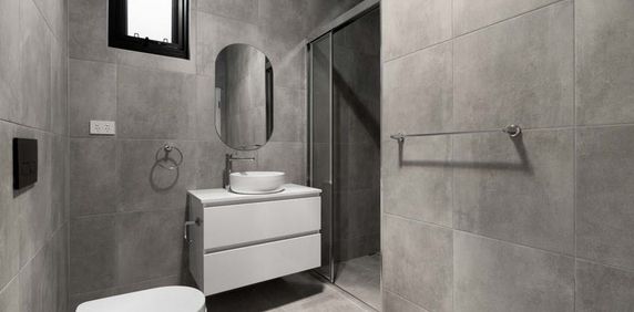 Self-Contained 1-bedroom Granny Flat for Lease! - Photo 2