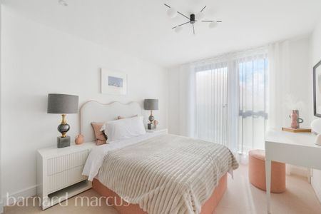 16 Lambert Place, Thames Ditton - Photo 4