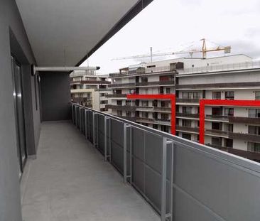 Apartament cu 3 camere, 87 mp, terasa, mobilat modern, garaj, zona Bonjour Residence - Photo 1