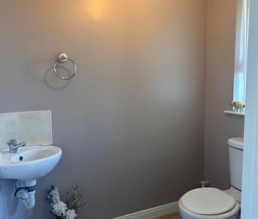 3 Bed Semi-detached House - Photo 4