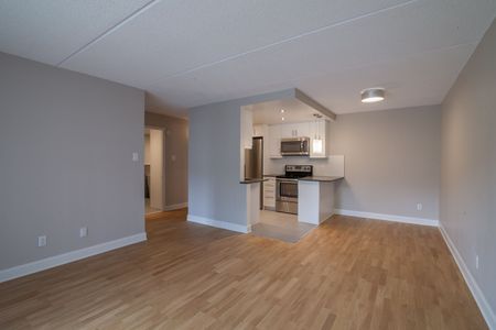 1565 Avenue Victoria - Photo 2