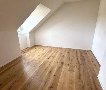 Exklusive, frisch sanierte 6.5-Zimmer-Attikawohnung in Bottighofen ... - Photo 5