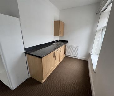 House - Terraced For Rent Wood Road, Pontypridd - Photo 6