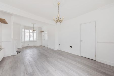 Acacia Road , E17 8BN - Photo 4