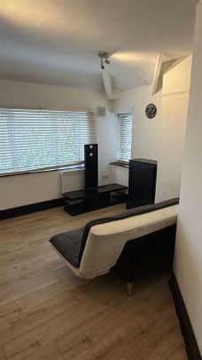 Densham Avenue, Warrington, WA2 - Photo 1