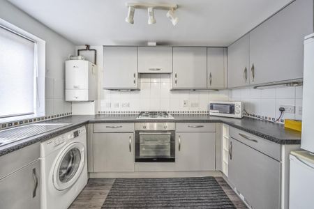 2 bedroom apartment to rent - Photo 2