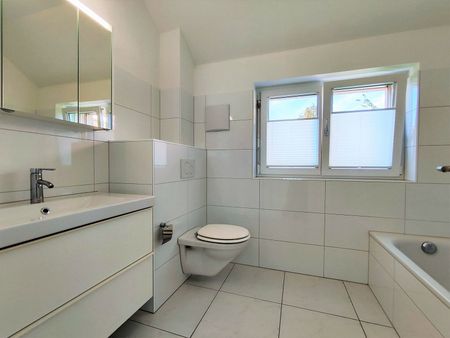 3.5 Zimmer, 110 m², 1. Stock - Photo 3