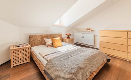 City-Residence: Hochwertig möblierte Wohnung mit Balkon nahe Holzhausenpark - Photo 3