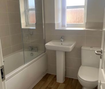 Rent To Buy, Elderfield Road. - Photo 4