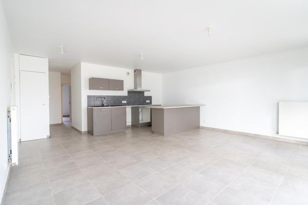 Location Appartement 3 pièces 69m² ANNECY LE VIEUX 74940 - Photo 1