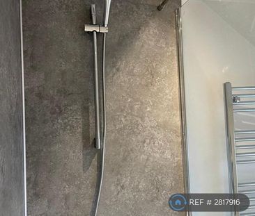 3 bedroom detached house to rent - Photo 5