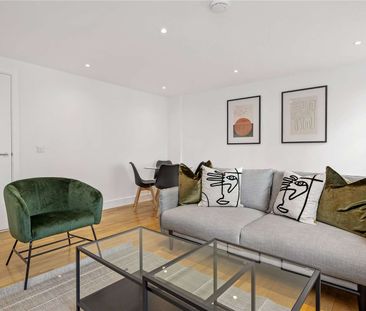 A good sized two bedroom apartment close to Angel Station - Photo 1