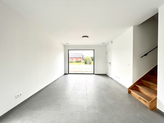 Instapklare passiefwoning met 4 slpks met tuin in Zonhoven - Photo 1