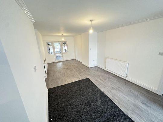 Mauldeth Road West, Chorlton Cum Hardy, Manchester, M21 - Photo 1