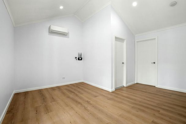 Available NOW -Modern Unit with FREE Internet! - Photo 1