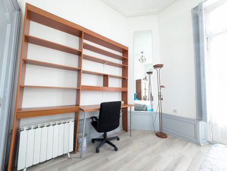 FEYDEAU 998 € C.C / MOIS Nantes (44000) - Photo 2