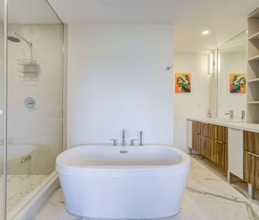 For Lease - 27 Sonic Way, Toronto, Ontario - Photo 3