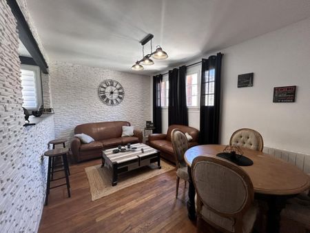 Location Appartement 3 pièces Meublé 53m² LISIEUX 14100 - Photo 2