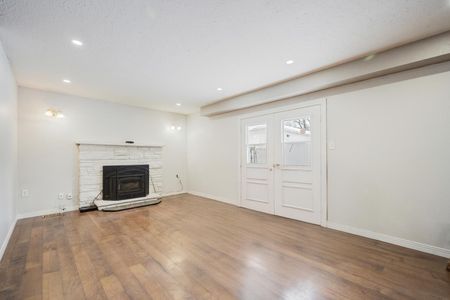 For Lease - 12391 Heritage Road, Caledon, Ontario - Photo 5