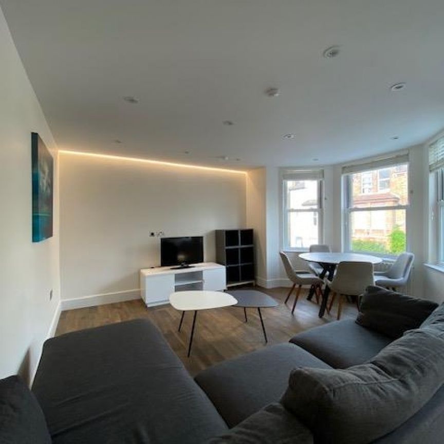 Lammas Park Road, Ealing, W5, London - Photo 1