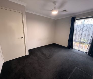 Spacious Coastal Family Living with Side Access - Just 800m to Melr... - Photo 5