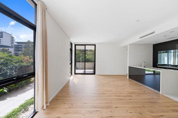 Timber Flooring I Parkside Home I Walk to Shops & Station - Photo 1