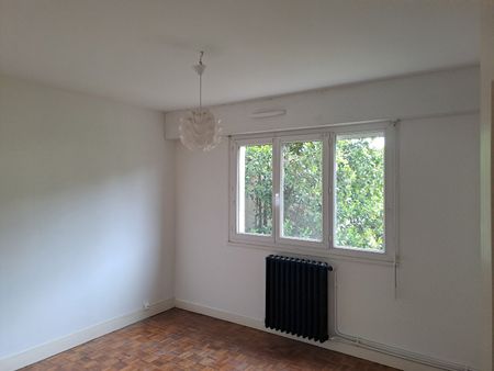 Location Appartement 4 pièces 90m² ANGERS 49100 - Photo 4