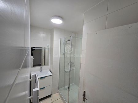 Location Maison 4 pièces 69m² - Photo 3