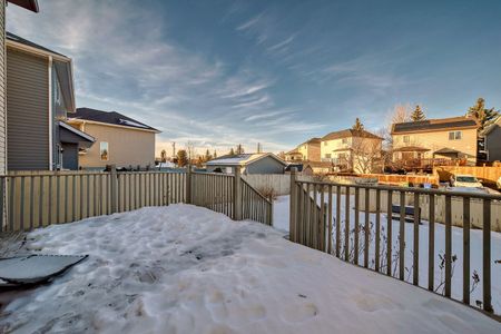 149 Somerside Close Southwest, Calgary - Photo 2