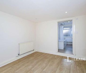 Ashford Road, BN21 - Photo 3