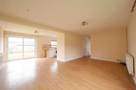 Eriswell Drive, Lakenheath, Brandon, Suffolk, IP27 - Photo 4