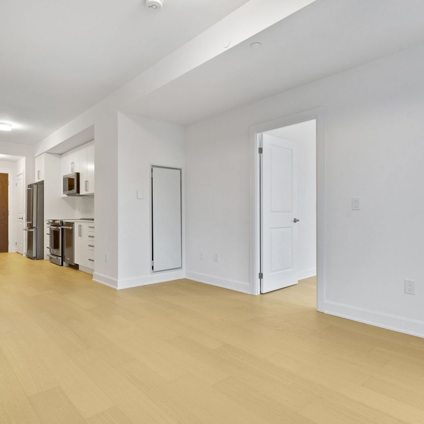 For Lease - 3240 William Coltson Avenue Unit# 1909, Oakville, Ontario - Photo 1