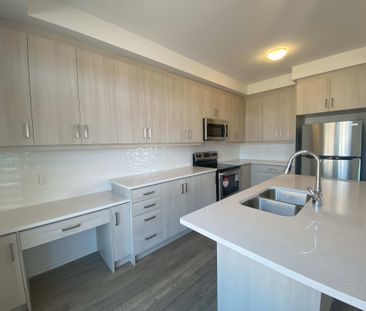 For Lease - 1183 Milland Drive, Oakville, Ontario - Photo 4