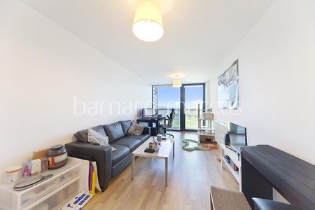 56 Bloemfontein Road, London - Photo 3