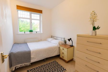 2 bedroom flat to rent - Photo 5