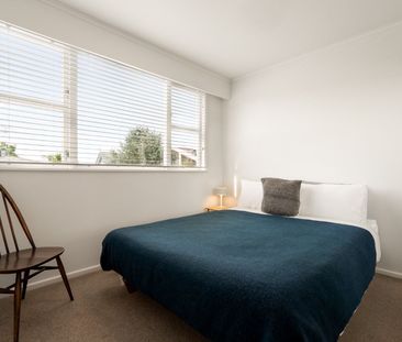 Cute and Convenient - Photo 6